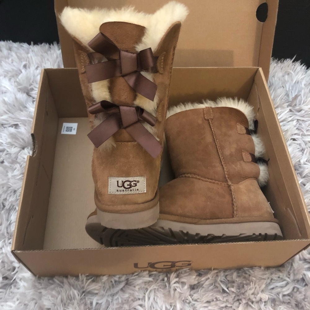 Bailey bow UGGs